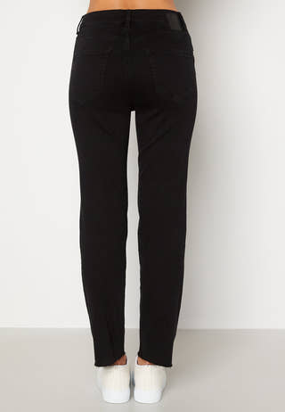 Delly Straight HW Jeans