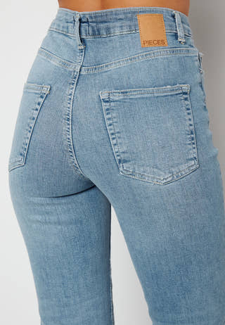 Delly Straight HW Jeans