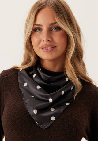 Pcdonnie Square Scarf