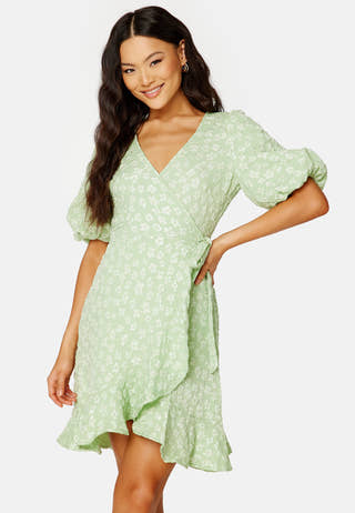 Vea 2/4 Wrap Dress