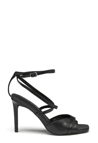 Very Sandal