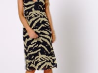 preview_images/1596182001-c18c9be02cbc2bc27cfa4c76e410def26ac27e8b9ab96b0fa4a1095f3c0c3800-d_200x150_cd044b2c-fcba-45e0-9460-8bdb335c57b1