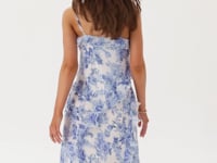 preview_images/2013413303-dcdeb213749188697937ba66bc0ccc1542cdf66b7f74e76c835528d1562b1685-d_200x150_6def1b74-630d-4ad2-b92f-aa7395c03f77