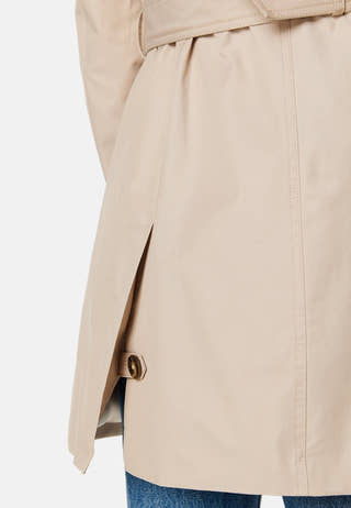 Annie Trenchcoat