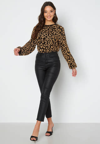Tyra Top