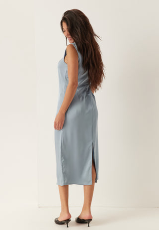selected-slfchloe-slim-sl-o-neck-midi-dress-dusty-blue-_2