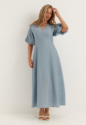 Slfmaddie Ss Closed Back Midi Dress