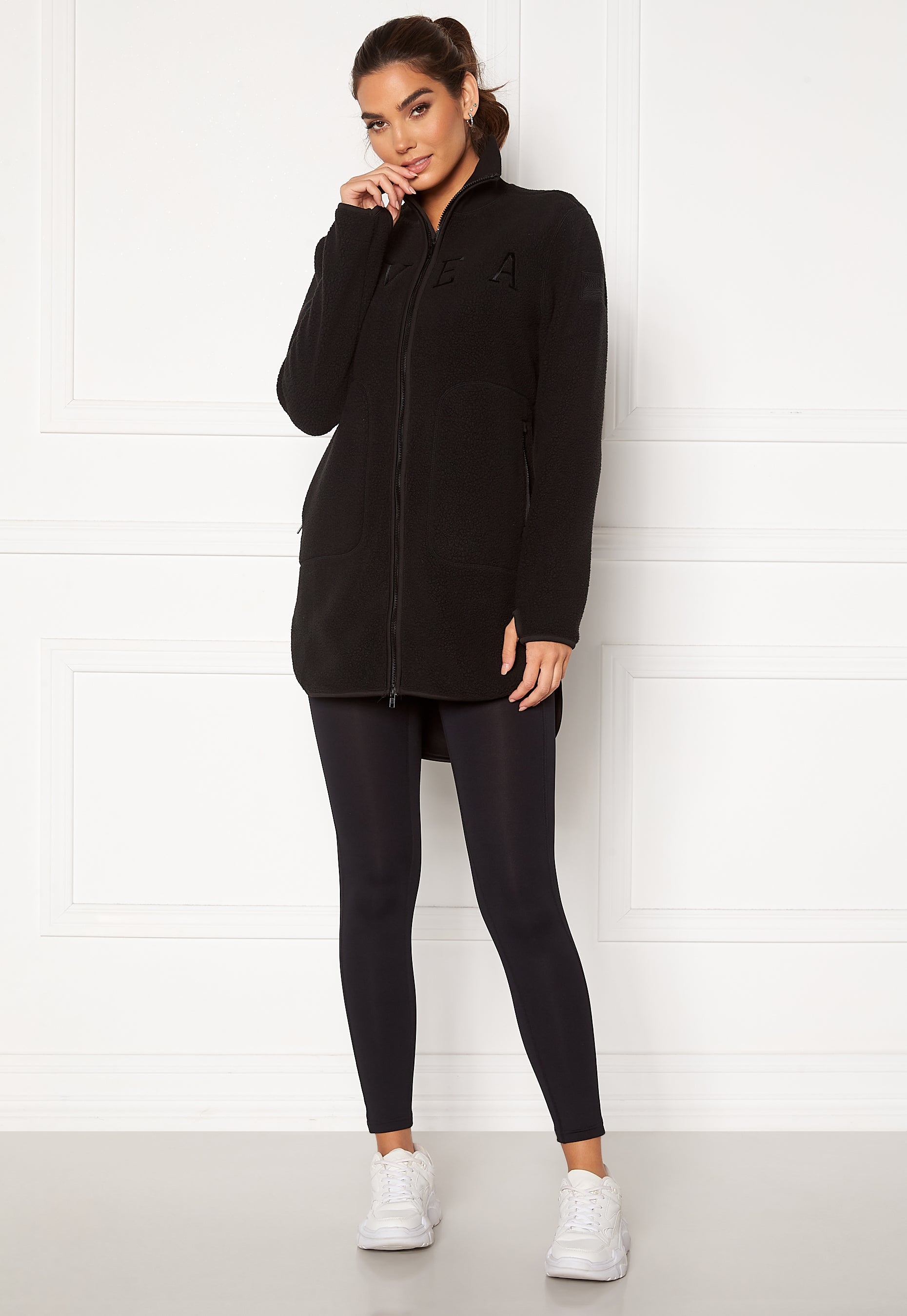 Svea – W. Long Pile Zip Sweat – campaign-outlet – Black