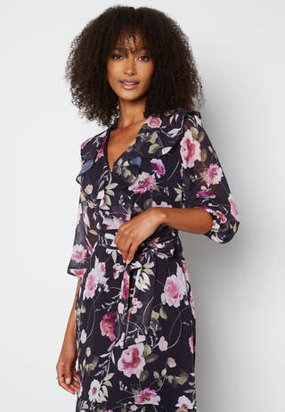 Flounce 3/4 Sleeve Dress