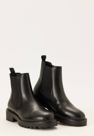 Kenova Chunky Leather Boots