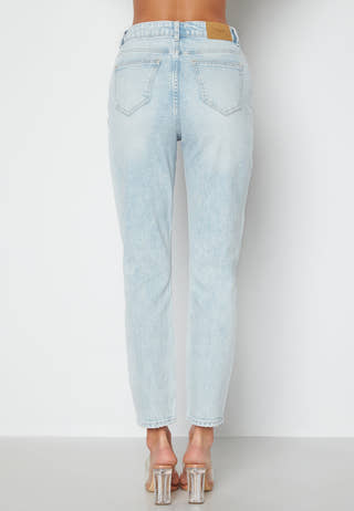 Brenda HR Straight Jeans