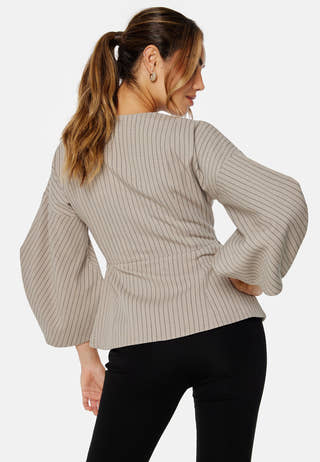 Grace V-Neck 7/8 Blazer