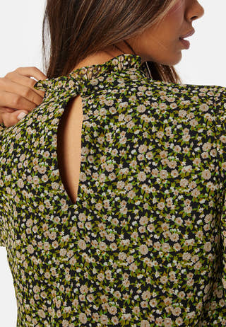 Holly Vica LS Frill Top