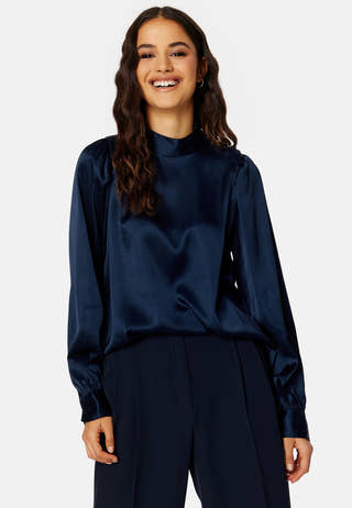 Lola LS Button Top