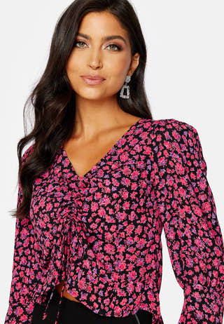 Lyla 3/4 V-Neck Rouching Top