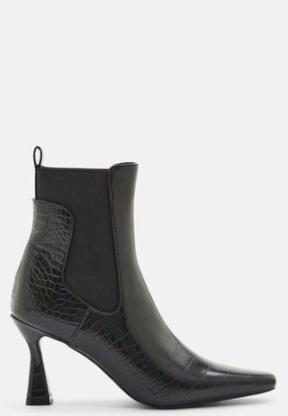 Micka Boot