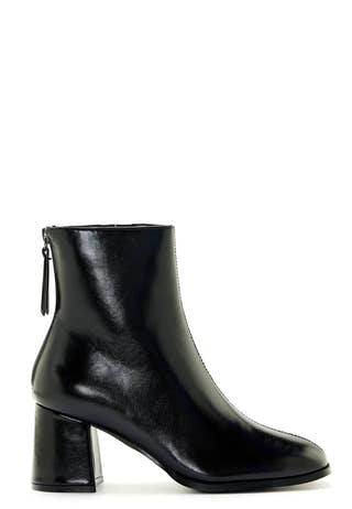 Nesya Boot