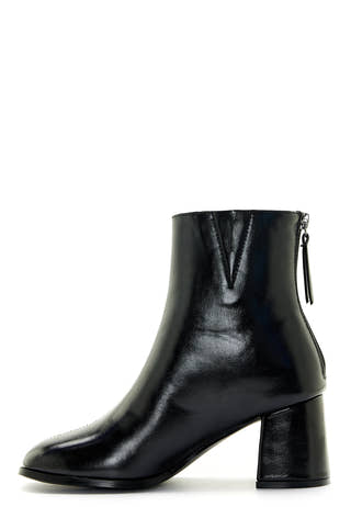 Nesya Boot