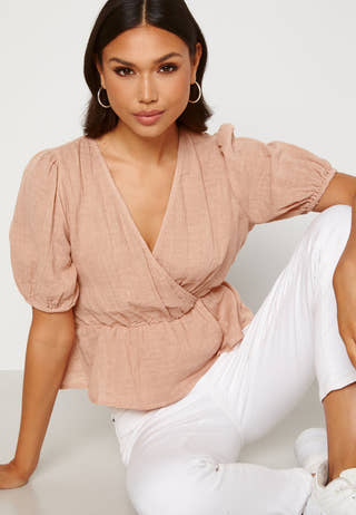 Petrine S/S Wrap Top