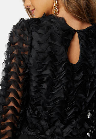 Svala LS Crop Top