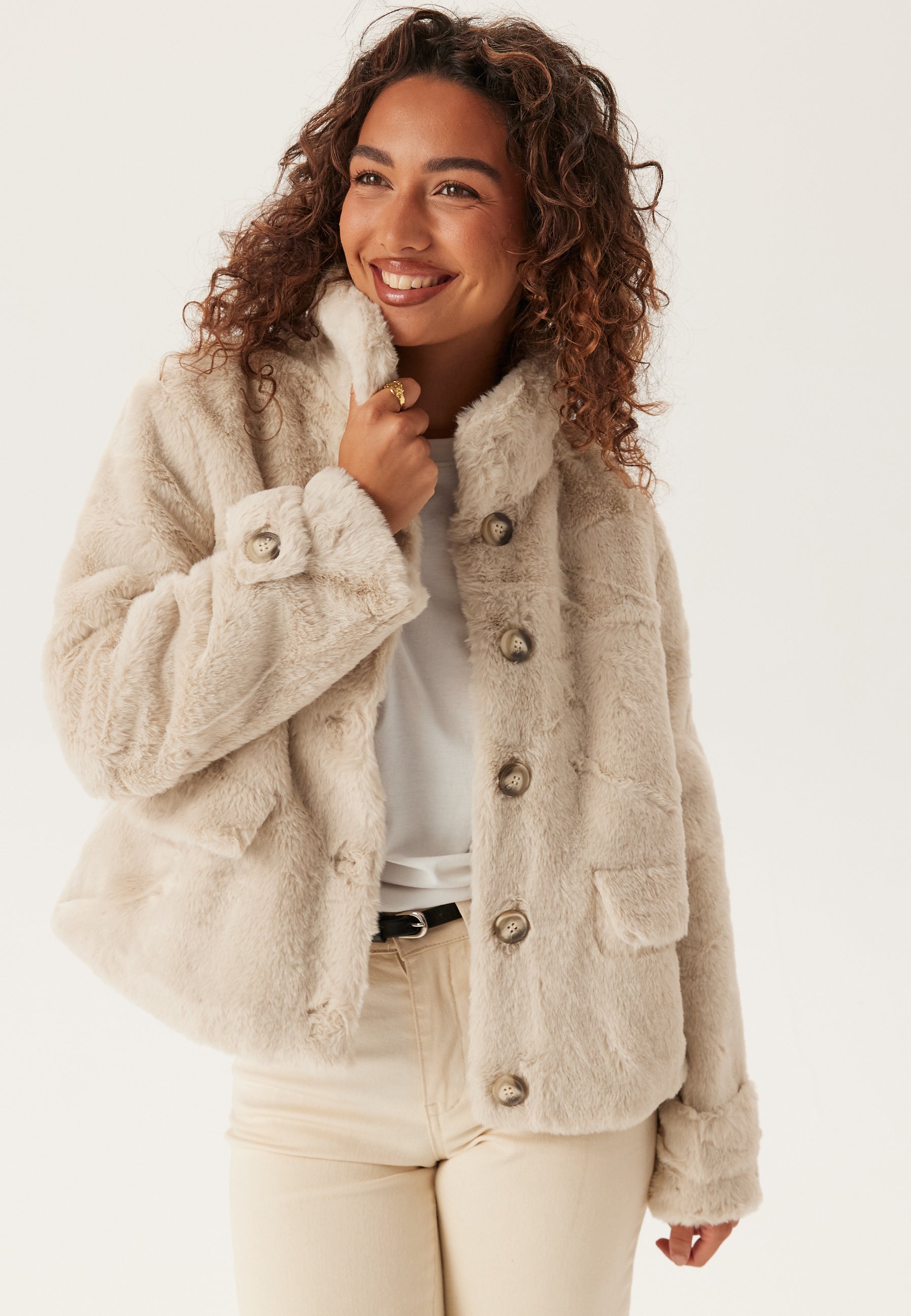 Black Friday Manteaux Vero Moda en promotion | Jusqu'à -50 Black Friday Manteaux Vero Moda en promotion | Jusqu'à -50