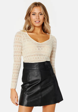 Chikka Lace V-neck
