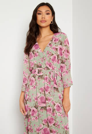 Clarette V-Neck 3/4 Ankle Dress