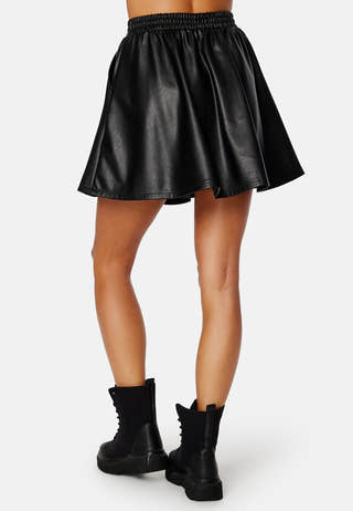 Dagmar RW Coated skater skirt