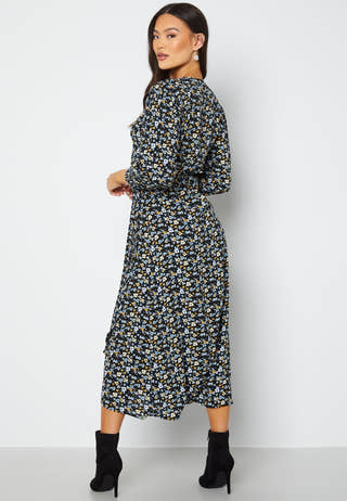 Lupisk 3/4 Wrap Dress