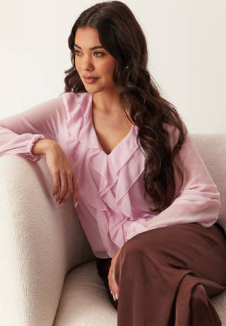 Viane L/S V-NECK FRILL TOP V-N