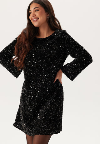 Viaria L/S O-NECK OPEN BACK DRESS