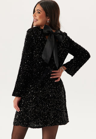 Viaria L/S O-NECK OPEN BACK DRESS