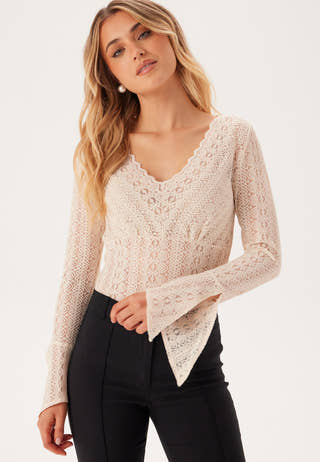 Vichikka L/S V-Neck Top