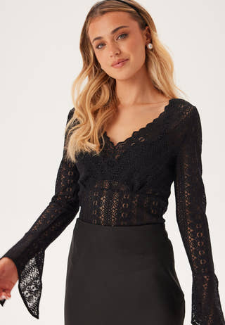 Vichikka L/S V-Neck Top