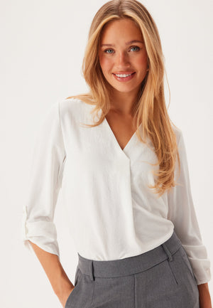 Vijosa 3/4 V-NECK TOP V-NECK T