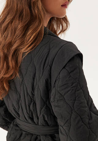 Vimarsa L/S QUILTED JACKET