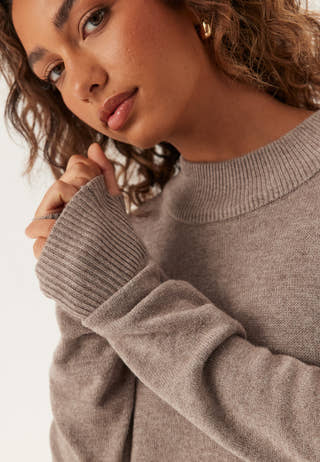 Viril Crew Neck Midi Dress