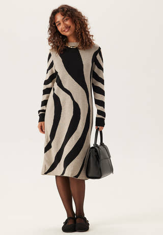 Vitif Crewneck Knit Midi Dress