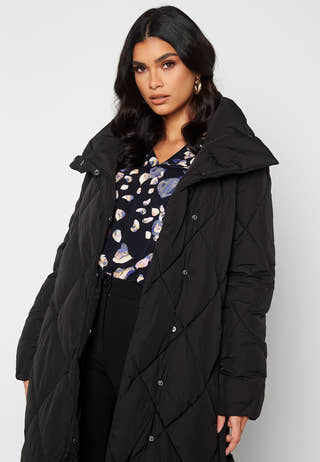 Wanas Quilted Coat