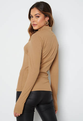 Wonda High Neck L/S Top