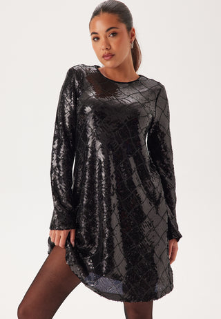 Yaschekka Ls Dress