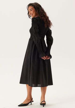 Yaschemma Ls Smock Midi Dress